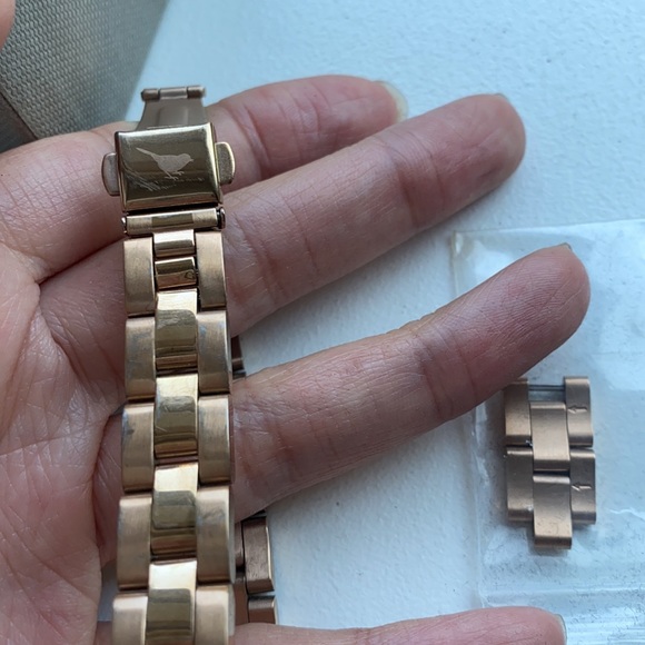 GUC Olivia Burton rose gold watch - Picture 3 of 5